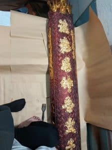 Hoành Phi Thếp Vàng